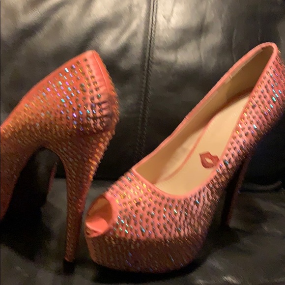 Shoes size more like 10 not 11 - Picture 6 of 6